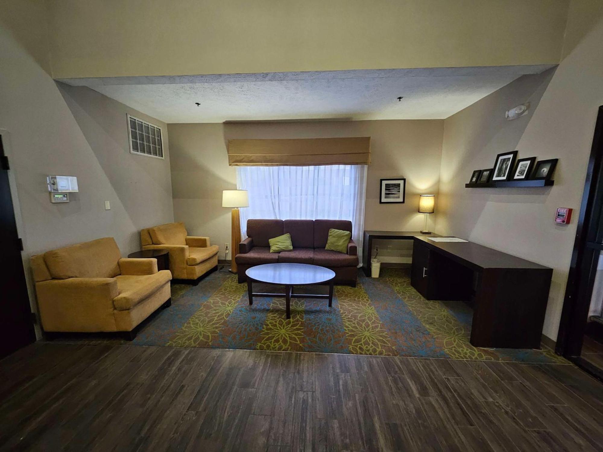 Surestay By Best Western Summerville Flowertown Екстериор снимка